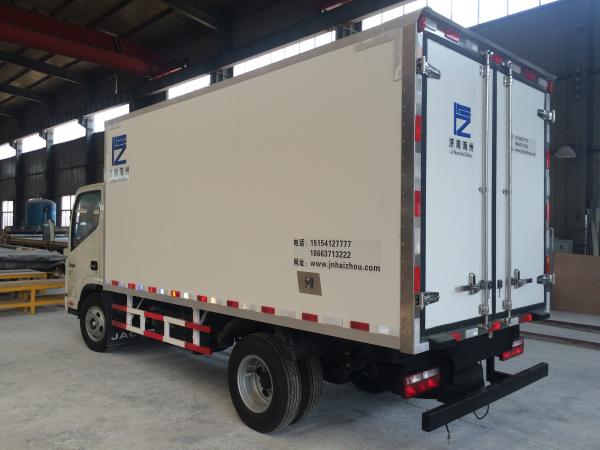FRP Refrigerator Box Truck 5 To 13 CBM For Fresh Fish Transportation