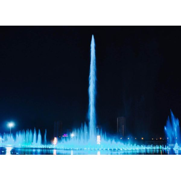 Super Shocking Outdoor Led Pond Fountain , Dancing Pool Fountain 100m Super High Spray
