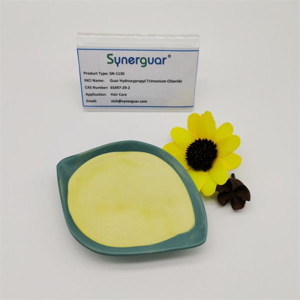 Базовая катионная гуаровая камедь с высокими показателями стоимости имеет высокую вязкость и низкую степень замещения и подходит для ухода за волосами