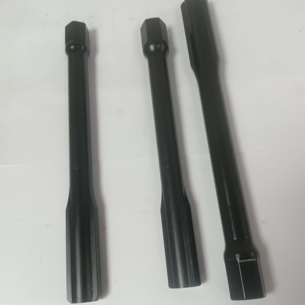 Blackening Heat Treatment With Hardness Of 42CRMO Material CNC Milling Long Shaft Parts