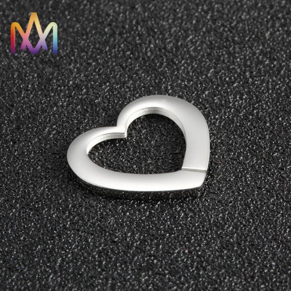Шарм сердца полости изготовленный на заказ выгравированный