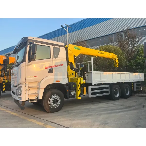 Heavy-Duty FAW 6X4 Truck with 12 ton Crane for Transport