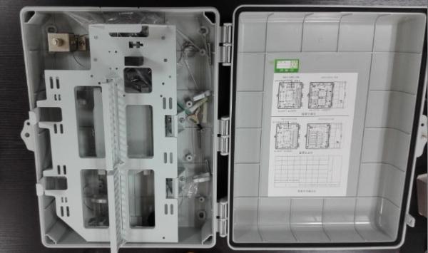 32 Core Plastic  Optical Fiber Distribution Box Outdoor Or Inddor Wall Mounted