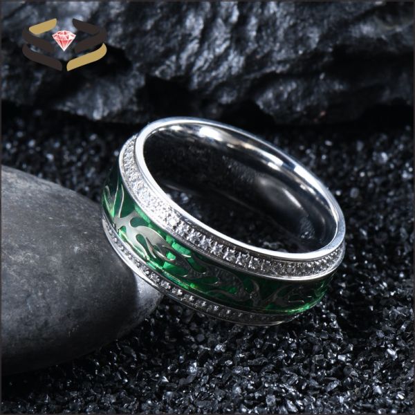 Hombres Plata Titanio Cubico Zirconia Anillo de Boda Con Nubes de Plata Y Incrustación de Foliu Verde