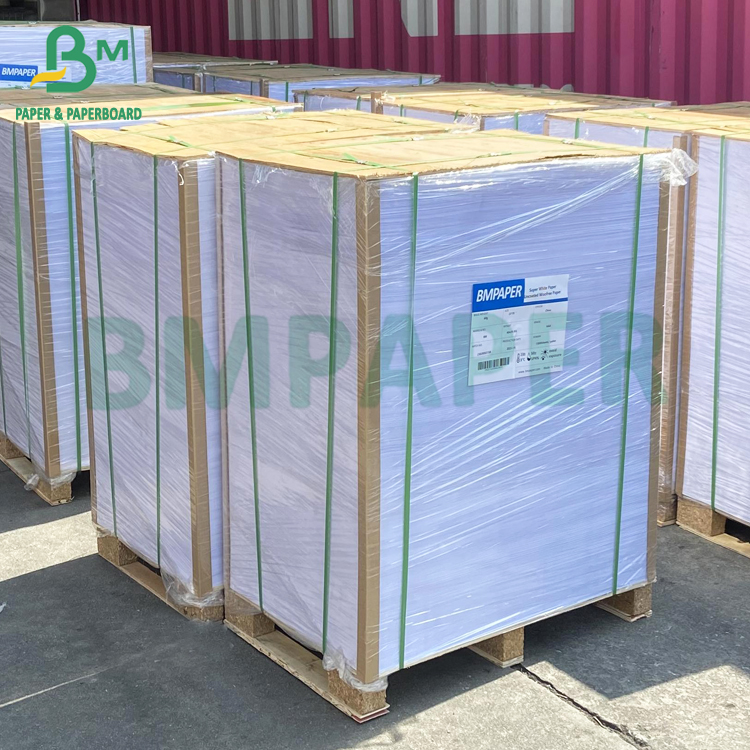 White Single Face Corrugated Cardboard Roll B Flute E Flute For Shipping Белый однолистный гофрированный картонный ролик B флейта E флейта для судоходства
