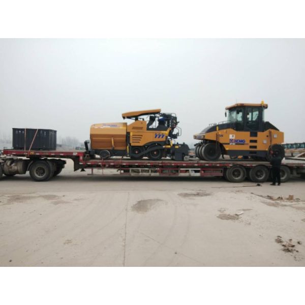 RP453L Road Building Equipment XCMG Road Paver 4.5m Wheeled Asphalt Concrete Paver