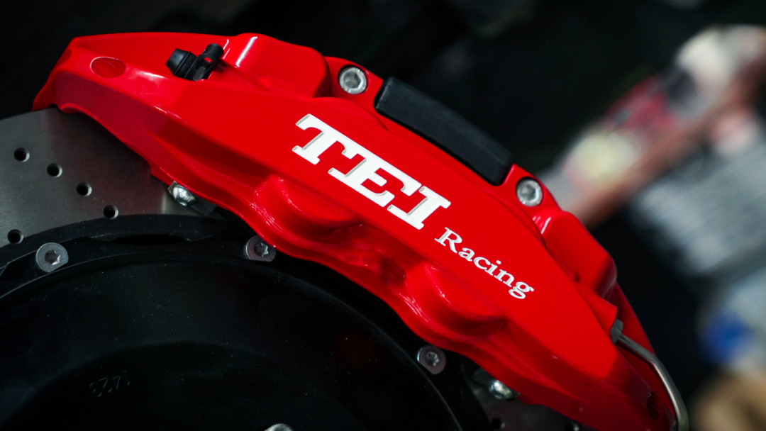Toyota Sienna Big Brake Kit 6 Piston Caliper For Front And Integrated Electronic Parking Brake 4 Piston For Rear