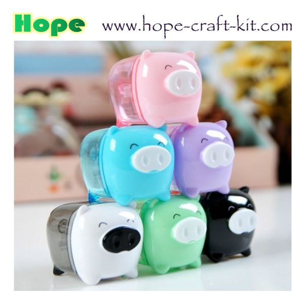 Various Colors  Manual pencil sharpener 3.5cm Kids Children Stationery Supplies Animal Mini Piggy Piglet Dinosaur