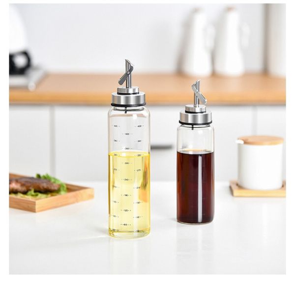 Automatic Opening and Closing Oil Bottle for Kitchen High Borosilicate Glass 6.4*25cm