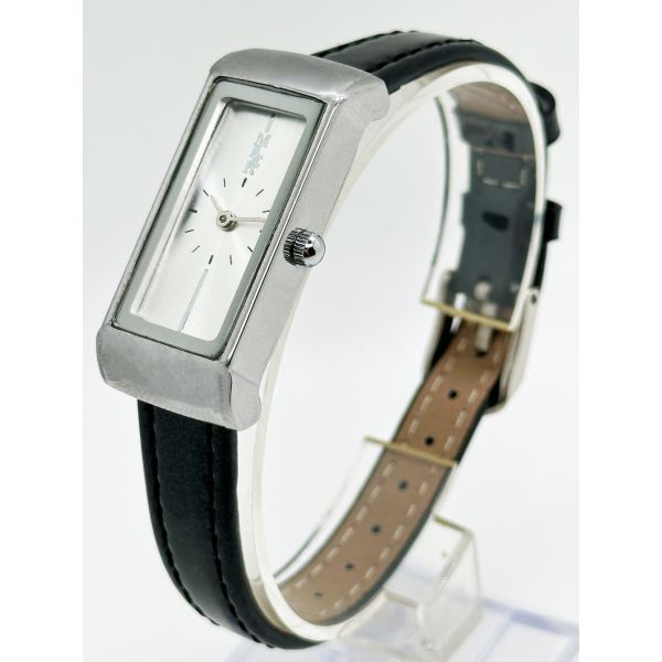 Женские шикарные кварцевые часы 30 мм Золотой циферблат Нержавеющая сталь Чехлы кварцевые часы