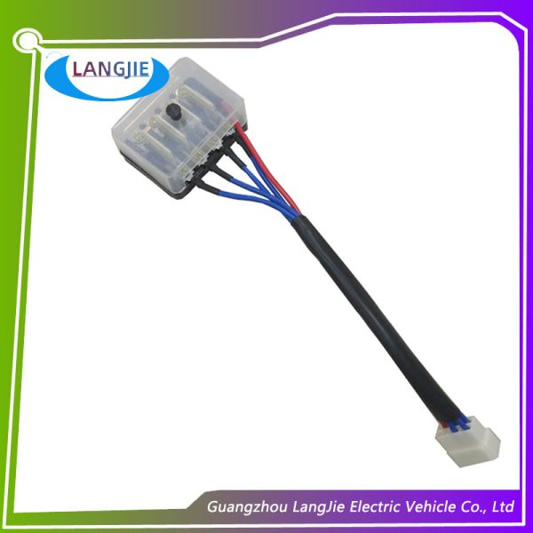 Электрическая коляска для гольфа Части для коробки с предохранителями высокой жесткости Электрическая коляска для гольфа