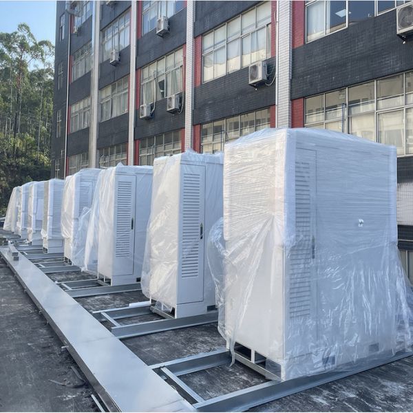 89kwh - 215kwh gabinete BESS integrado gabinete de almacenamiento de energía de baterías al aire libre