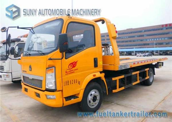 Sino HOWO Yellow 4 Ton Platform Right Hand Drive truck / Car Carrier Euro 4 Single Cab