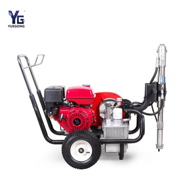 Water Based Waterproof Coat Airless Putty Spray Machine 10HP Gasoline Driven AH65