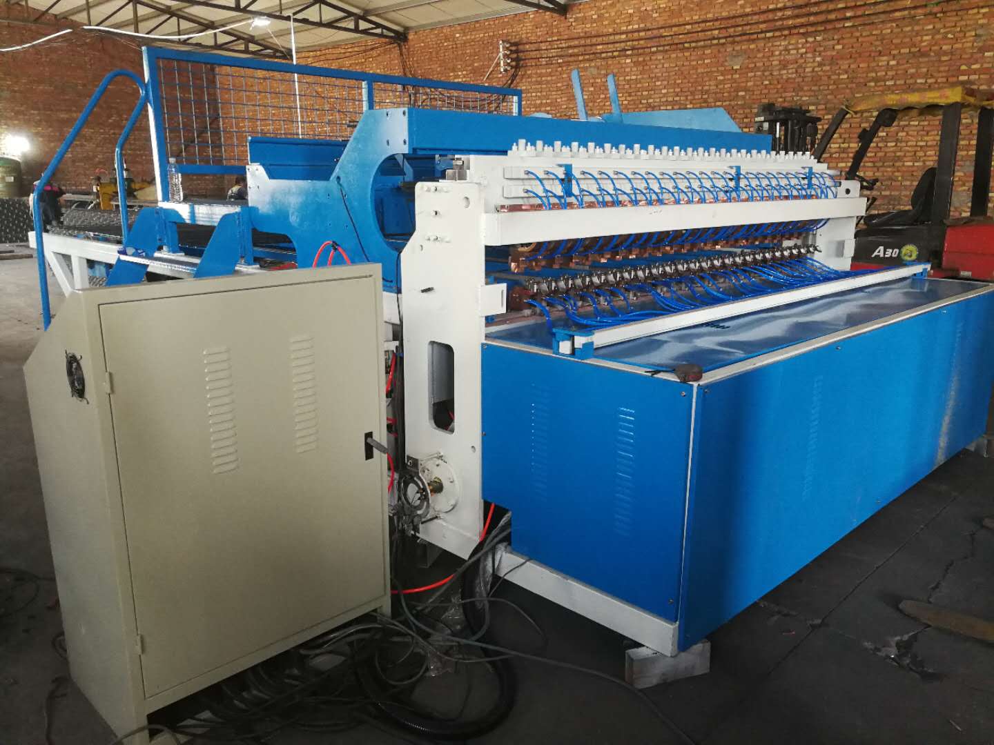 Сварочный аппарат панели сетки стального прута конкретный 11kw 4mm