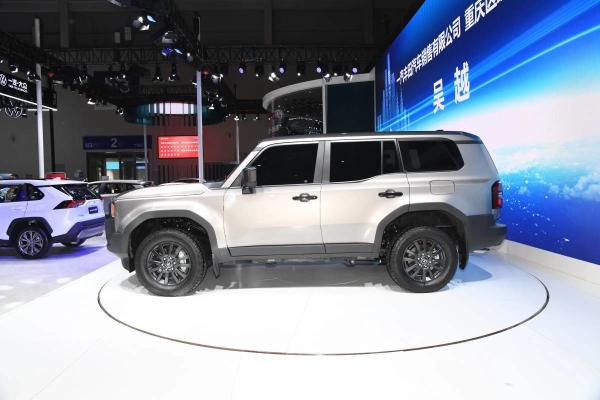 Prado 2024 Medium And Large SUV 2.4T Dual Engine Crossing BX Edition 5-seater