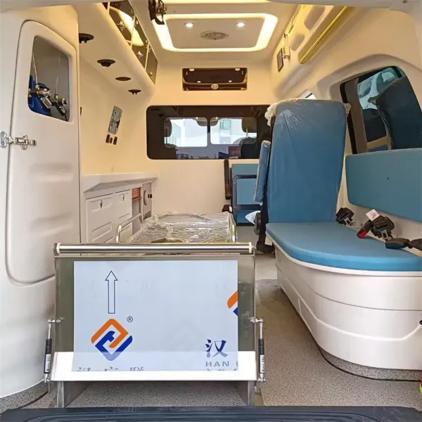 High-Performance Diesel Engine Ambulance for Hospital ICU Rescue