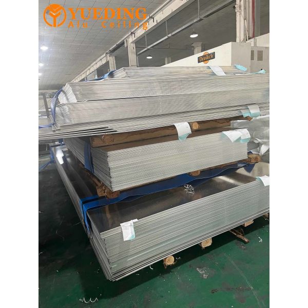 PVDF Coated Aluminum Alloy Plates Fireproof For Curtain Wall Ceilings