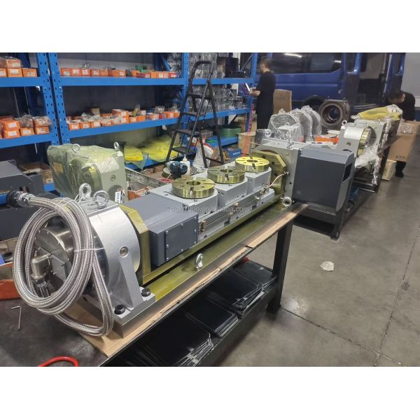 Multi Head 5 Axis CNC Rotary Table , Precision Vertical Rotary Table