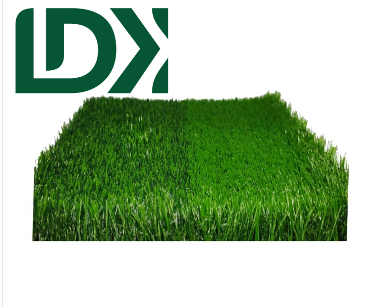 Wearable Yarn 25mm Artificial Lawn Grass Playground Turf For Garden Courtyard