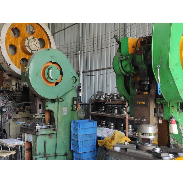 Guangzhou Huangpu Shengfeng Construction Machinery Accessories Department