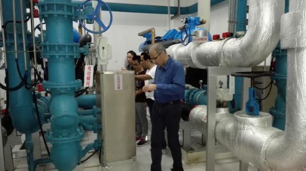 1419KW R134A Flooded Water Cooled Screw Chiller COP 5.8 Energy Saving