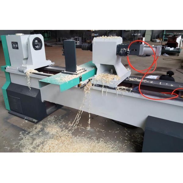 High Speed Wood Spiral Lathe Machines , CNC Router Milling Machine HR-1350