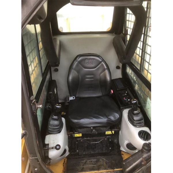 Cat226B3 Second Hand Road Sweeper with Original Hydraulic Pump in Trade