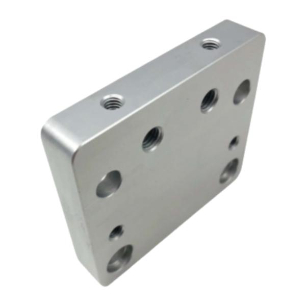 Servicios de fresado CNC para piezas de aluminio anodizado blanco para maquinaria agrícola