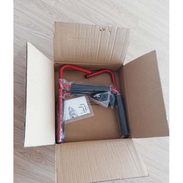 Шкаф хранения держателя стены лестницы аксессуаров шлюпки каяка красного цвета стальной