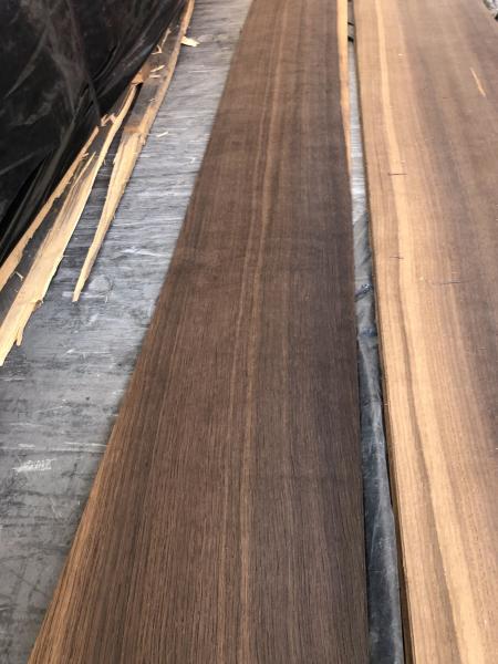 Smoked Oak Veneer Quarter Cut 0.45mm Moisture Content 8%±2% Natural Wood Veneer Sheet