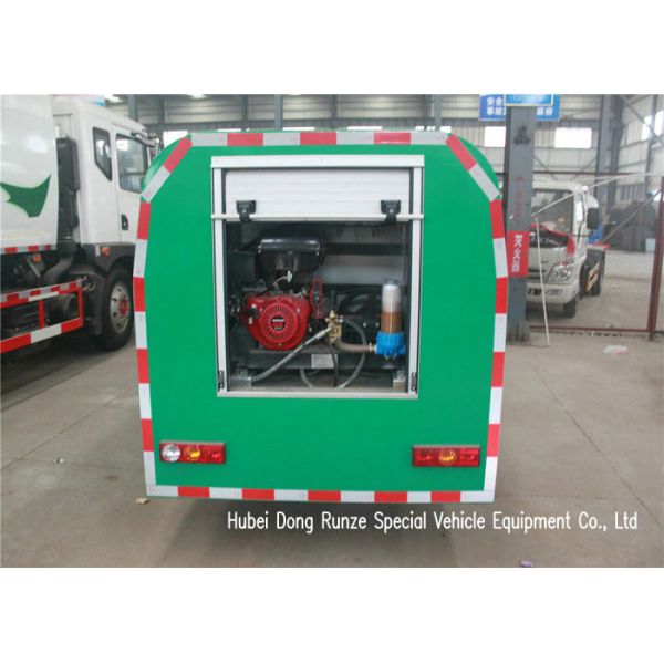 Mini High Pressure Washing Truck For Road Washing and Jetting Sewer 1000 Liters