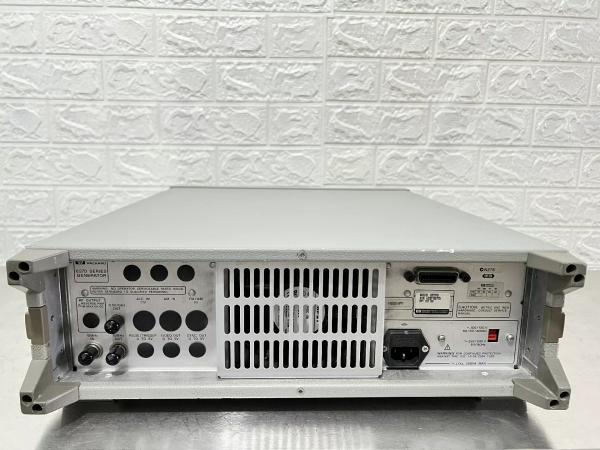 High Purity Synthesized Signal Generator RF 83731B Agilent 1 – 20 GHz