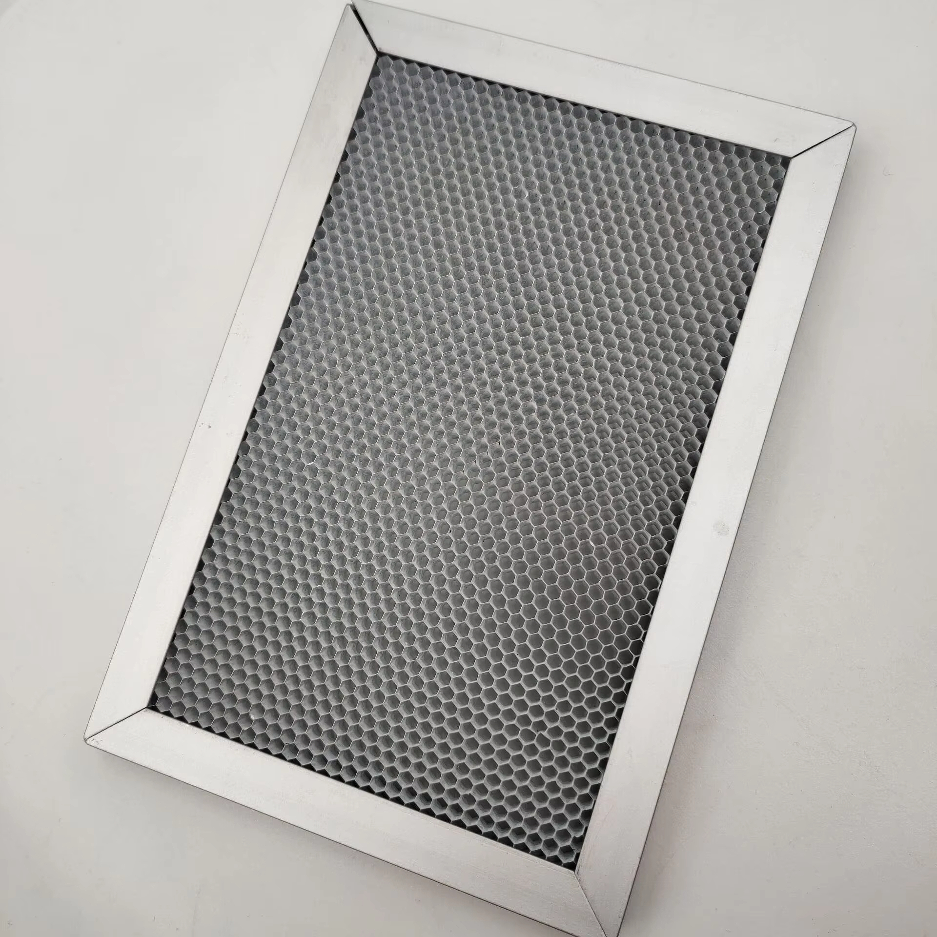 Eco-Friendly Aluminum Honeycomb Core Photocatalyst Air Filter with High Permeability for Rapid Formaldehyde Removal