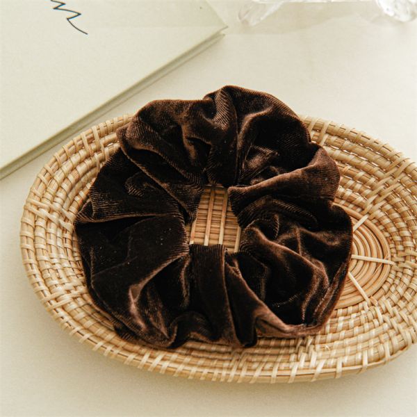 winter vintage plush elastic scrunchies black brown Ins influencer temperament headwear French accessories