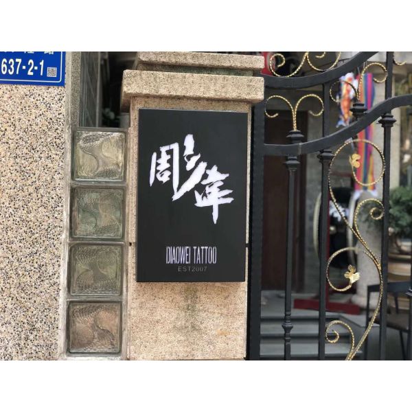 Stainless Steel Hanging Lightbox Sign 100-240V Wall Mounted Hollow Out