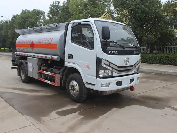 Dongfeng Dolica 4.5 Cubic Refueling Truck