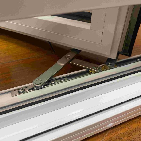 EPDM Rubber Aluminum Casement Windows With Protector Anti Theft Flush Aluminium Windows