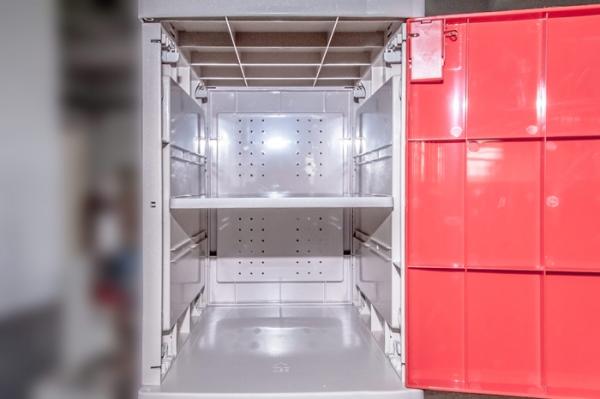 Yellow Plastic School Lockers Four Tier Lockers With Padlock Anti UV Aging