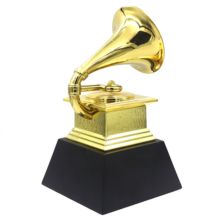 Customized Logo Zinc Alloy Metal Trophy with Irregular Shape for Decoration and Commemorative Awards