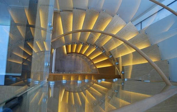 Stainless Steel Curved Glass Staircase Modern House Decoration With Wall Mounted Handrails