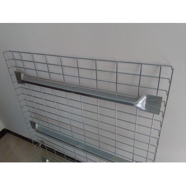 Лампы с оцинкованной сеткой из оцинкованной стали