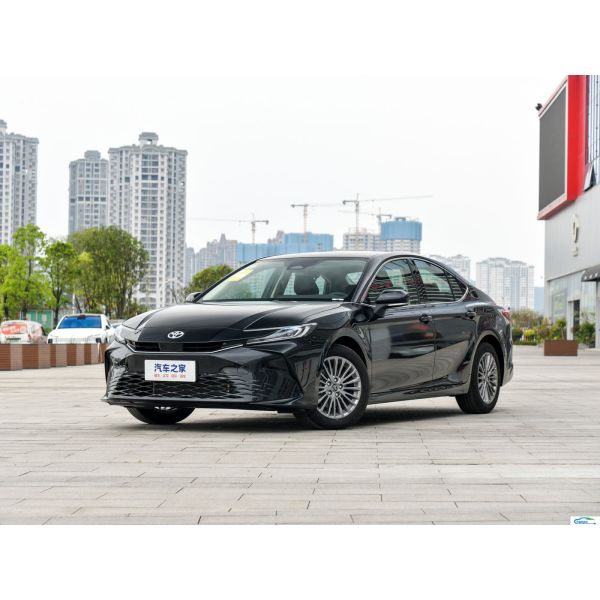 Aluminium Alloy Roof Rack and Fabric Seats 2024 Toyota Camry Ride-On Car for Passenger