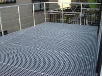 6 mm Barre transversale Taille de grille d'acier industriel Bonne ventilation Matériaux premiers en acier tordu