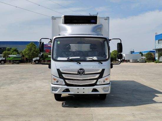 Factory Price Dongfeng Foton 5tons 4*2 Mini Refrigerator Truck for Sale