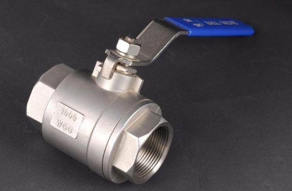 Screw Female Thread End 2PC Type SS304 Floating Ball Valve With PTFE Seat