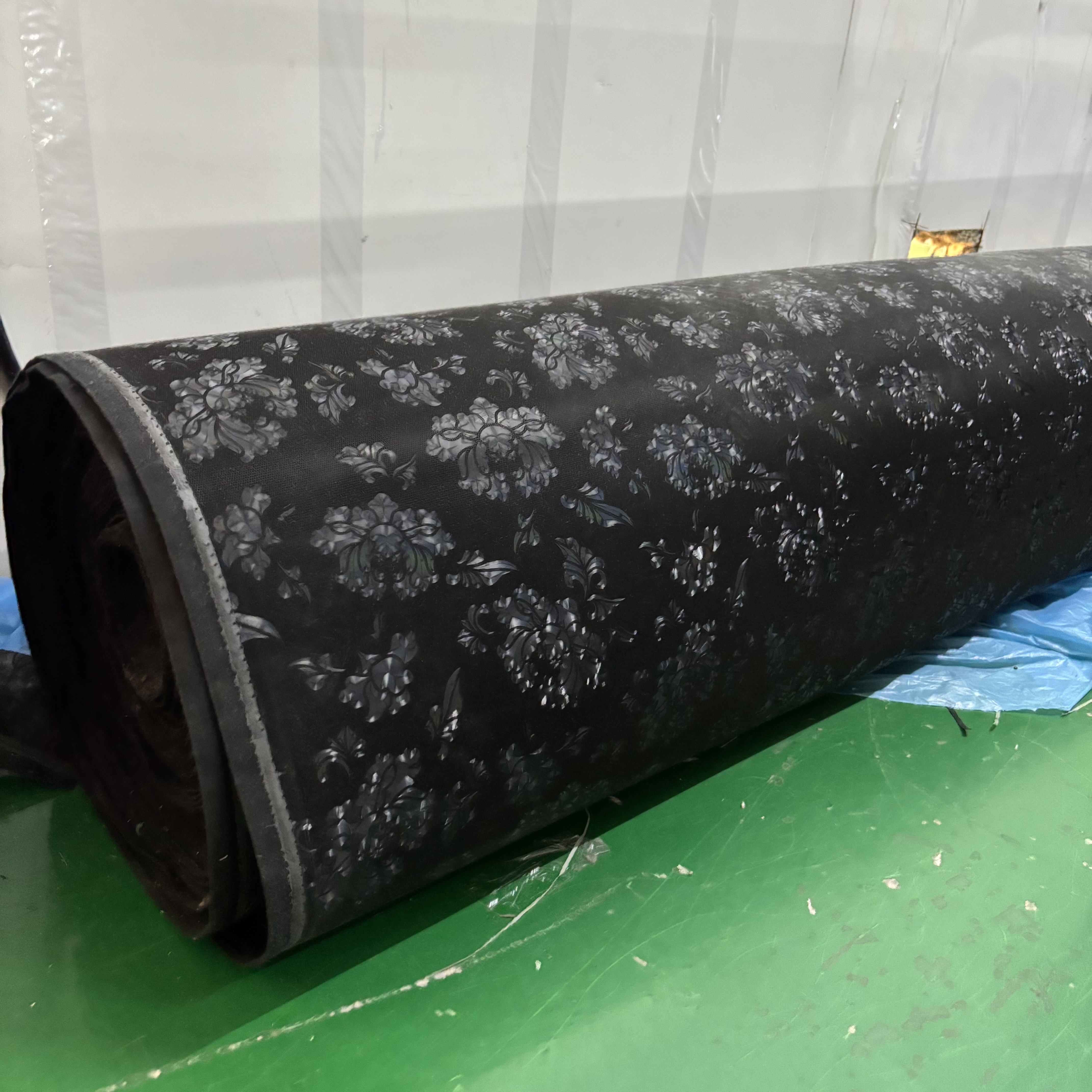 Size Customized New Decorative Design Grounding Mat Relief Muscle Relaxation Stress Earthing Pad Bed Desk Use Black Conductive