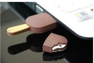 O flash bonito de USB conduz o usb do gelado do chocolate