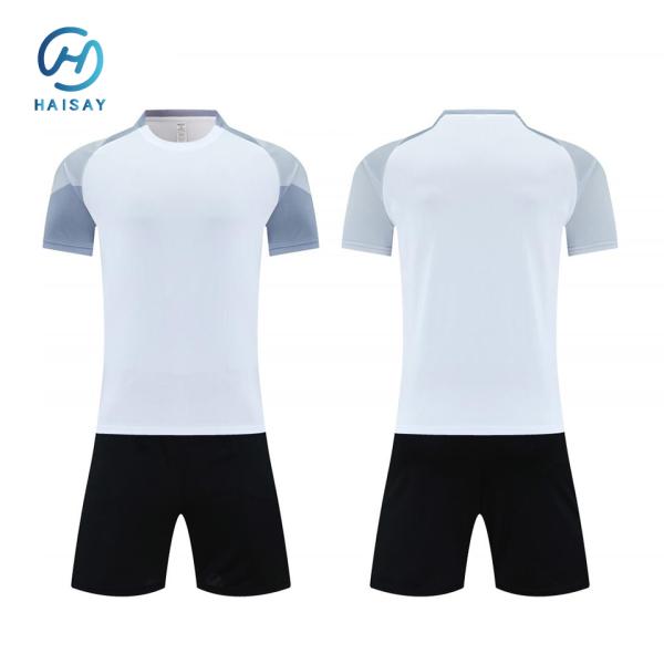 Conjuntos de Uniformes de Fútbol Personalizados: Soluciones completas OEM y ODM – Crea la identidad de tu equipo con calidad premium, diseños a medida y soporte integral