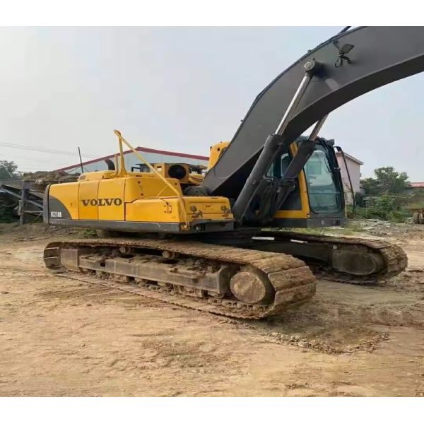 Excavadora Vollvo EC210BLC de segunda mão em bom estado para venda